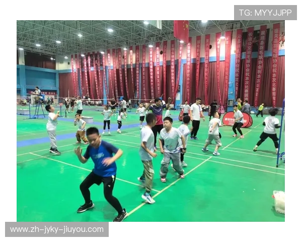 羽毛球培训儿童南宁